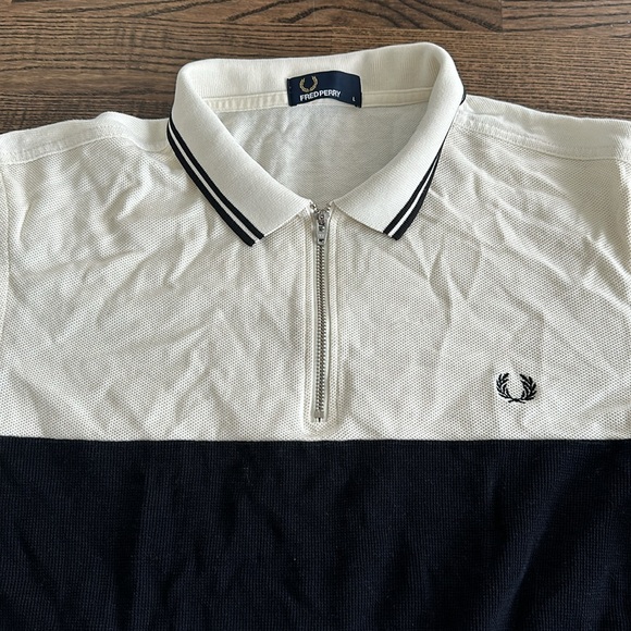 Fred Perry Zipper Polo - Large Slim Fit - Picture 2 of 2